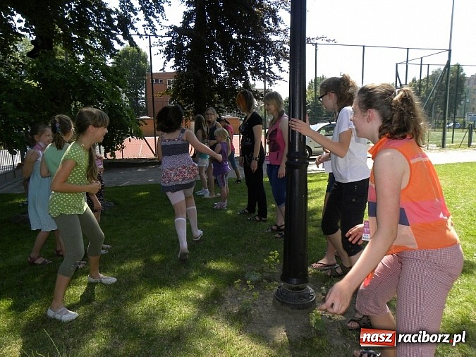 Zdjęcie w galerii na portalu naszraciborz.pl: Lato w bibliotece: W Persji i Babilonii wiadomości z regionu