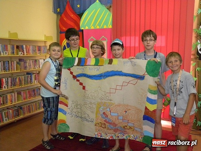 Zdjęcie w galerii na portalu naszraciborz.pl: Lato w bibliotece: W Persji i Babilonii wiadomości z regionu