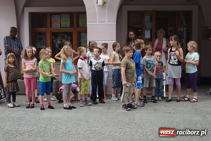 Zdjęcie w galerii na portalu naszraciborz.pl: Wystąpili z pokazem tanecznym przy RCI wiadomości z regionu