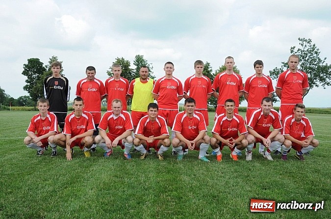 Zdjęcie w galerii na portalu naszraciborz.pl: Kolejny puchar w rękach Pawłowa wiadomości z regionu