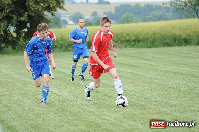 Zdjęcie w galerii na portalu naszraciborz.pl: Kolejny puchar w rękach Pawłowa wiadomości z regionu