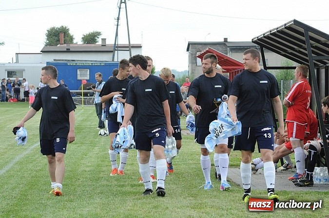 Zdjęcie w galerii na portalu naszraciborz.pl: Kolejny puchar w rękach Pawłowa wiadomości z regionu