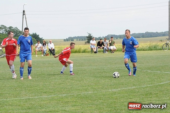 Zdjęcie w galerii na portalu naszraciborz.pl: Kolejny puchar w rękach Pawłowa wiadomości z regionu