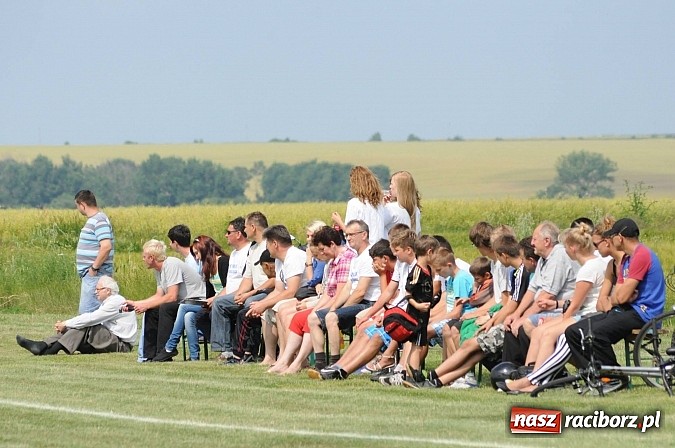 Zdjęcie w galerii na portalu naszraciborz.pl: Kolejny puchar w rękach Pawłowa wiadomości z regionu