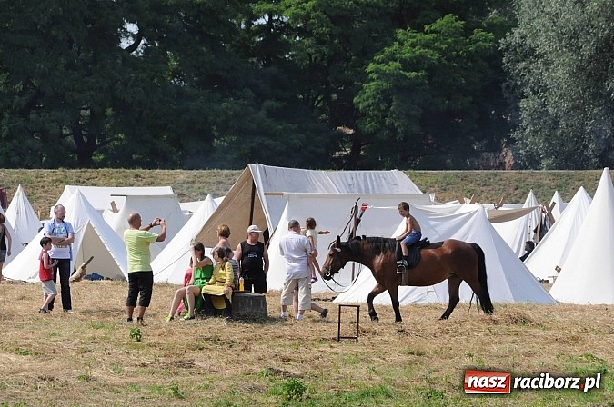 Zdjęcie w galerii na portalu naszraciborz.pl: Na Ostrogu trwa V Raciborski Festiwal Średniowieczny. Co w niedzielę? wiadomości z regionu