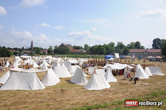 Zdjęcie w galerii na portalu naszraciborz.pl: Na Ostrogu trwa V Raciborski Festiwal Średniowieczny. Co w niedzielę? wiadomości z regionu