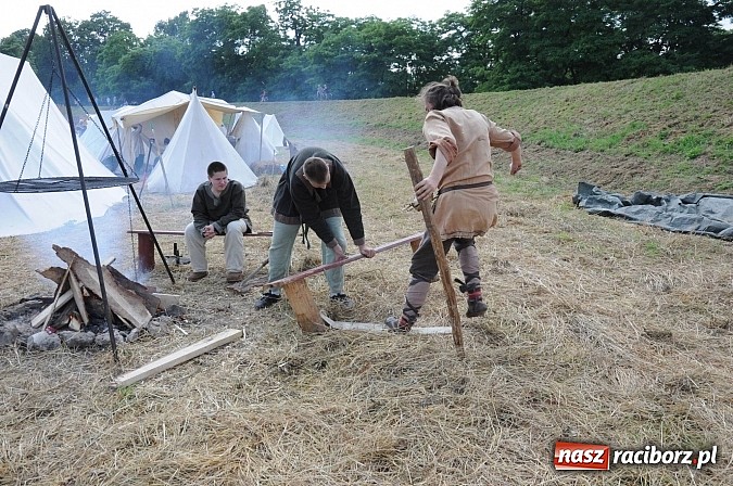 Zdjęcie w galerii na portalu naszraciborz.pl: Na Ostrogu trwa V Raciborski Festiwal Średniowieczny. Co w niedzielę? wiadomości z regionu
