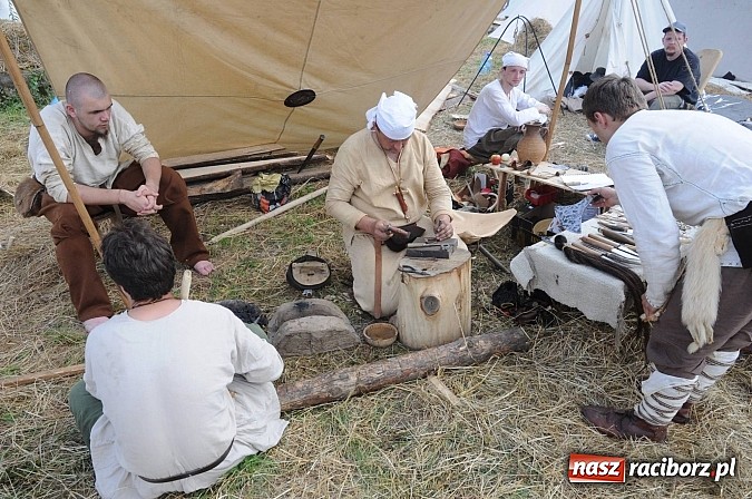 Zdjęcie w galerii na portalu naszraciborz.pl: Na Ostrogu trwa V Raciborski Festiwal Średniowieczny. Co w niedzielę? wiadomości z regionu