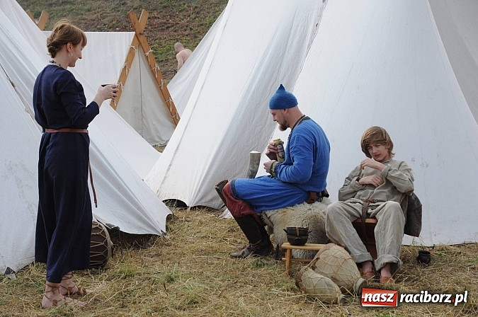 Zdjęcie w galerii na portalu naszraciborz.pl: Na Ostrogu trwa V Raciborski Festiwal Średniowieczny. Co w niedzielę? wiadomości z regionu