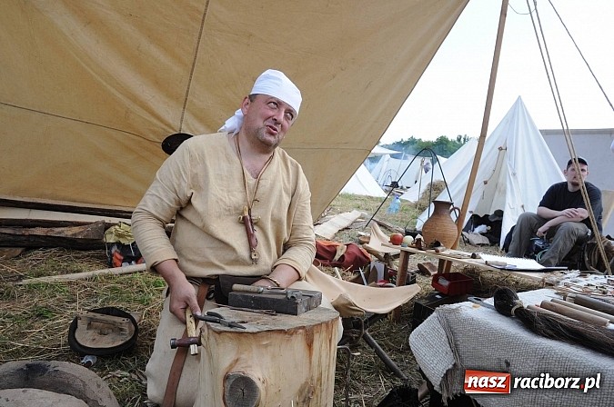 Zdjęcie w galerii na portalu naszraciborz.pl: Na Ostrogu trwa V Raciborski Festiwal Średniowieczny. Co w niedzielę? wiadomości z regionu