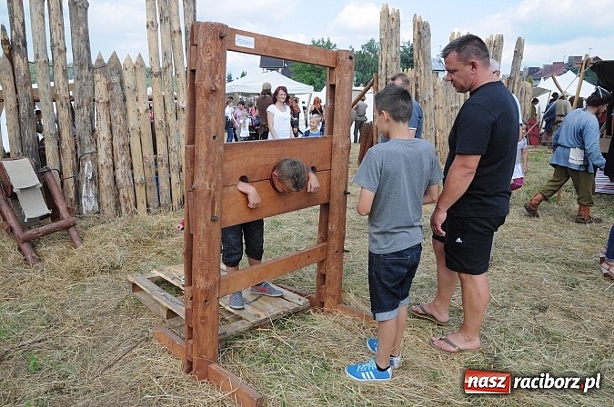 Zdjęcie w galerii na portalu naszraciborz.pl: Na Ostrogu trwa V Raciborski Festiwal Średniowieczny. Co w niedzielę? wiadomości z regionu