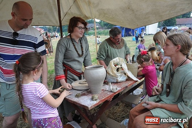 Zdjęcie w galerii na portalu naszraciborz.pl: Na Ostrogu trwa V Raciborski Festiwal Średniowieczny. Co w niedzielę? wiadomości z regionu
