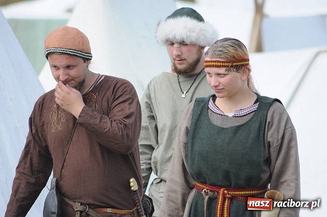 Zdjęcie w galerii na portalu naszraciborz.pl: Na Ostrogu trwa V Raciborski Festiwal Średniowieczny. Co w niedzielę? wiadomości z regionu