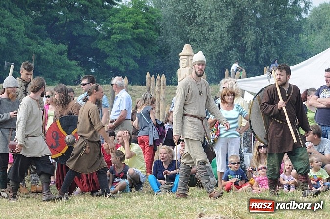 Zdjęcie w galerii na portalu naszraciborz.pl: Na Ostrogu trwa V Raciborski Festiwal Średniowieczny. Co w niedzielę? wiadomości z regionu