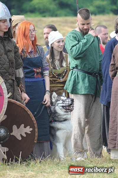 Zdjęcie w galerii na portalu naszraciborz.pl: Na Ostrogu trwa V Raciborski Festiwal Średniowieczny. Co w niedzielę? wiadomości z regionu