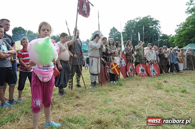 Zdjęcie w galerii na portalu naszraciborz.pl: Na Ostrogu trwa V Raciborski Festiwal Średniowieczny. Co w niedzielę? wiadomości z regionu