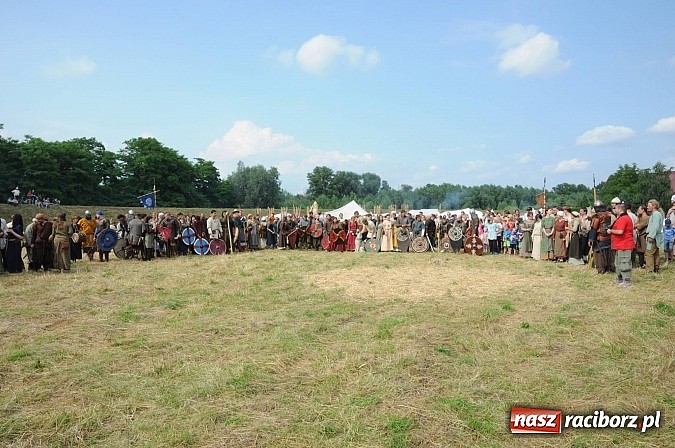 Zdjęcie w galerii na portalu naszraciborz.pl: Na Ostrogu trwa V Raciborski Festiwal Średniowieczny. Co w niedzielę? wiadomości z regionu