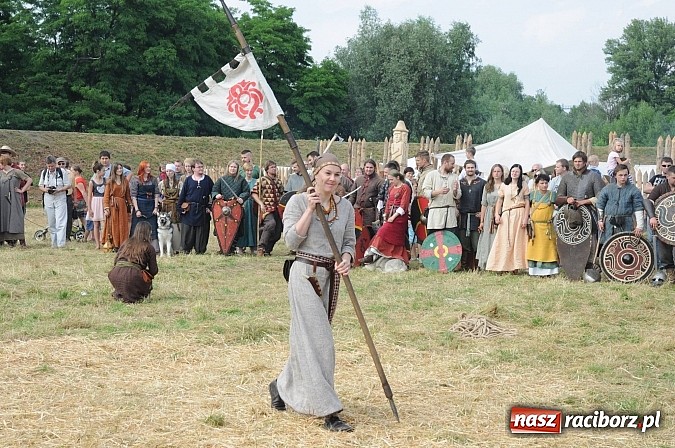 Zdjęcie w galerii na portalu naszraciborz.pl: Na Ostrogu trwa V Raciborski Festiwal Średniowieczny. Co w niedzielę? wiadomości z regionu