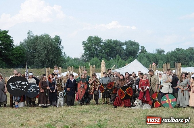Zdjęcie w galerii na portalu naszraciborz.pl: Na Ostrogu trwa V Raciborski Festiwal Średniowieczny. Co w niedzielę? wiadomości z regionu