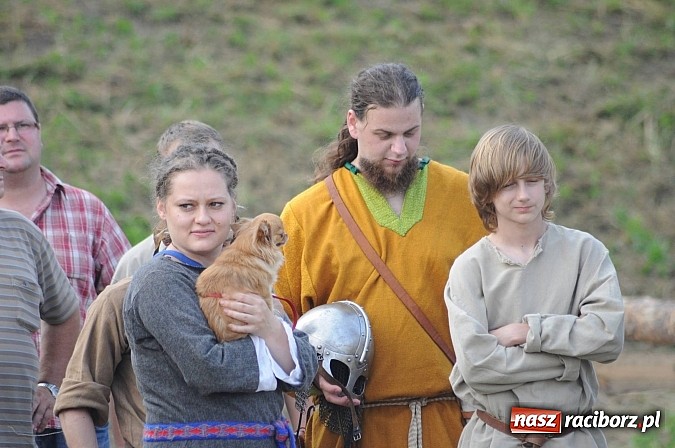 Zdjęcie w galerii na portalu naszraciborz.pl: Na Ostrogu trwa V Raciborski Festiwal Średniowieczny. Co w niedzielę? wiadomości z regionu