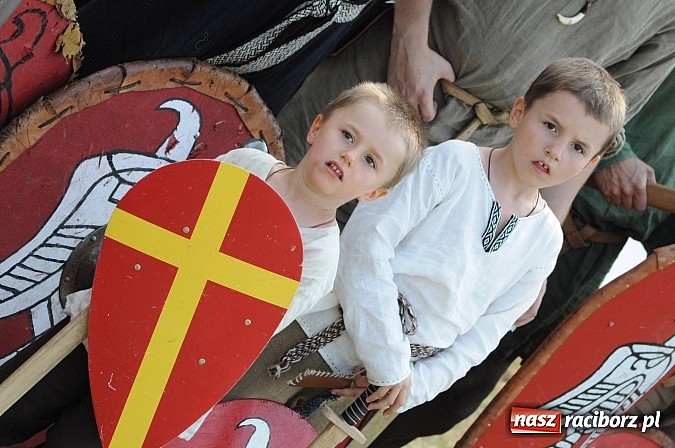 Zdjęcie w galerii na portalu naszraciborz.pl: Na Ostrogu trwa V Raciborski Festiwal Średniowieczny. Co w niedzielę? wiadomości z regionu