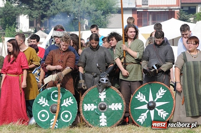 Zdjęcie w galerii na portalu naszraciborz.pl: Na Ostrogu trwa V Raciborski Festiwal Średniowieczny. Co w niedzielę? wiadomości z regionu