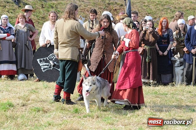 Zdjęcie w galerii na portalu naszraciborz.pl: Na Ostrogu trwa V Raciborski Festiwal Średniowieczny. Co w niedzielę? wiadomości z regionu