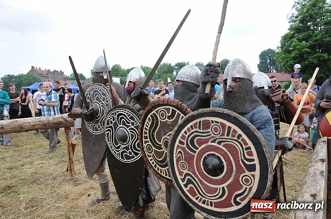 Zdjęcie w galerii na portalu naszraciborz.pl: Na Ostrogu trwa V Raciborski Festiwal Średniowieczny. Co w niedzielę? wiadomości z regionu