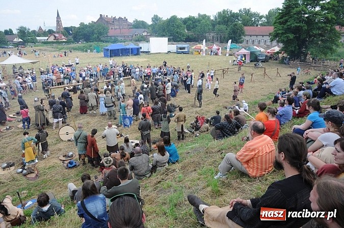 Zdjęcie w galerii na portalu naszraciborz.pl: Na Ostrogu trwa V Raciborski Festiwal Średniowieczny. Co w niedzielę? wiadomości z regionu