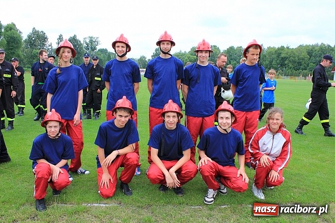 Zdjęcie w galerii na portalu naszraciborz.pl: OSP Turze z pucharem burmistrza gminy wiadomości z regionu
