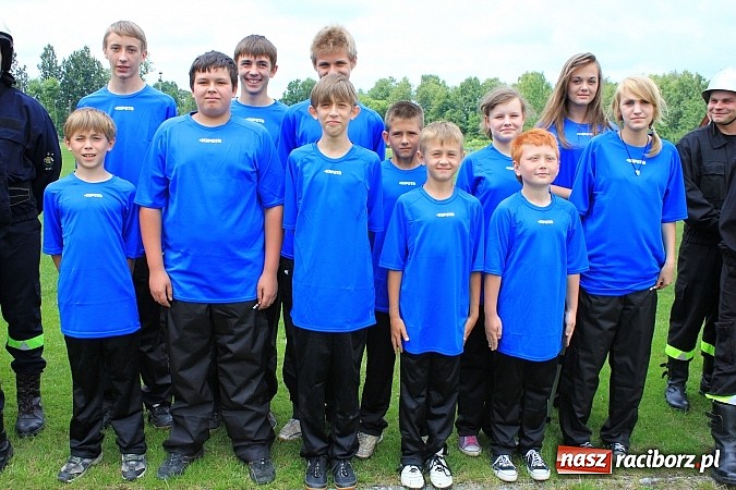 Zdjęcie w galerii na portalu naszraciborz.pl: OSP Turze z pucharem burmistrza gminy wiadomości z regionu