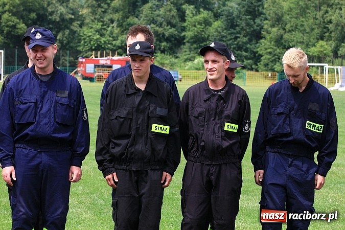 Zdjęcie w galerii na portalu naszraciborz.pl: OSP Turze z pucharem burmistrza gminy wiadomości z regionu