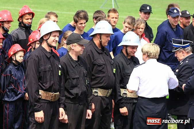 Zdjęcie w galerii na portalu naszraciborz.pl: OSP Turze z pucharem burmistrza gminy wiadomości z regionu