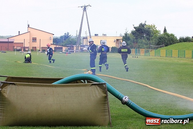 Zdjęcie w galerii na portalu naszraciborz.pl: OSP Turze z pucharem burmistrza gminy wiadomości z regionu