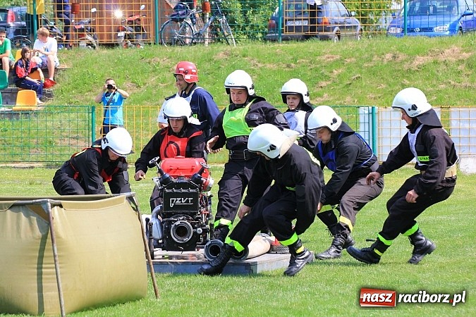 Zdjęcie w galerii na portalu naszraciborz.pl: OSP Turze z pucharem burmistrza gminy wiadomości z regionu