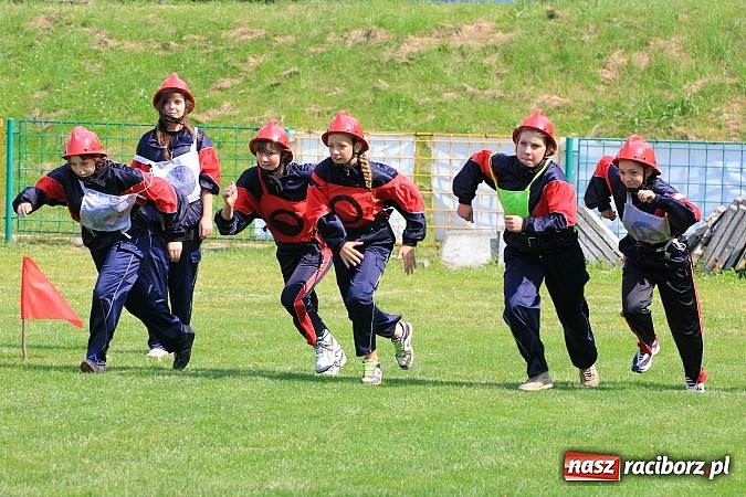 Zdjęcie w galerii na portalu naszraciborz.pl: OSP Turze z pucharem burmistrza gminy wiadomości z regionu