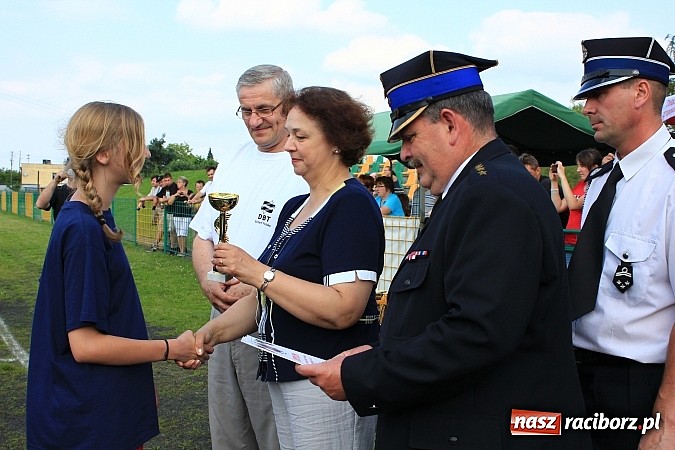 Zdjęcie w galerii na portalu naszraciborz.pl: OSP Turze z pucharem burmistrza gminy wiadomości z regionu