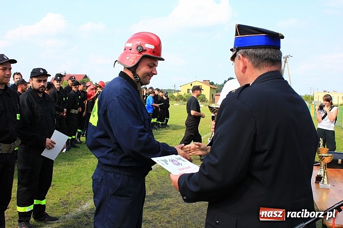 Zdjęcie w galerii na portalu naszraciborz.pl: OSP Turze z pucharem burmistrza gminy wiadomości z regionu