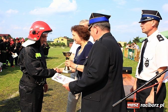Zdjęcie w galerii na portalu naszraciborz.pl: OSP Turze z pucharem burmistrza gminy wiadomości z regionu