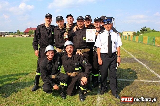 Zdjęcie w galerii na portalu naszraciborz.pl: OSP Turze z pucharem burmistrza gminy wiadomości z regionu