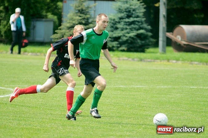 Zdjęcie w galerii na portalu naszraciborz.pl: Zespół Tworkowa pewnie wygrał grupę. Zagra w finale z obrońcą tytułu wiadomości z regionu
