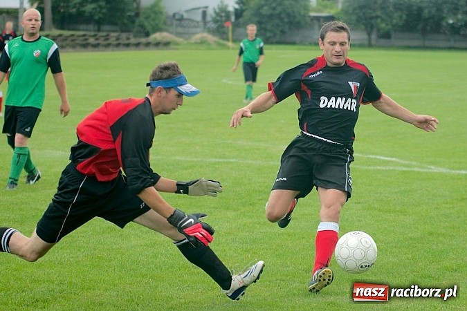 Zdjęcie w galerii na portalu naszraciborz.pl: Zespół Tworkowa pewnie wygrał grupę. Zagra w finale z obrońcą tytułu wiadomości z regionu