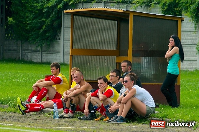 Zdjęcie w galerii na portalu naszraciborz.pl: Zespół Tworkowa pewnie wygrał grupę. Zagra w finale z obrońcą tytułu wiadomości z regionu