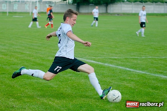 Zdjęcie w galerii na portalu naszraciborz.pl: Zespół Tworkowa pewnie wygrał grupę. Zagra w finale z obrońcą tytułu wiadomości z regionu