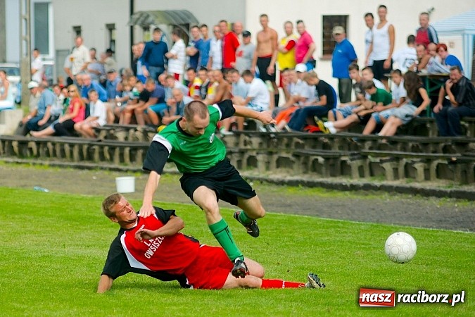 Zdjęcie w galerii na portalu naszraciborz.pl: Zespół Tworkowa pewnie wygrał grupę. Zagra w finale z obrońcą tytułu wiadomości z regionu
