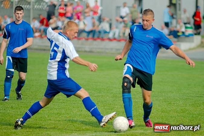 Zdjęcie w galerii na portalu naszraciborz.pl: Zespół Tworkowa pewnie wygrał grupę. Zagra w finale z obrońcą tytułu wiadomości z regionu