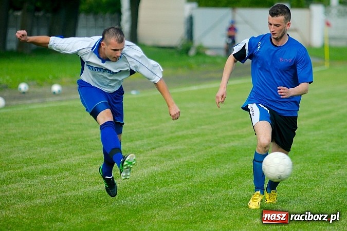 Zdjęcie w galerii na portalu naszraciborz.pl: Zespół Tworkowa pewnie wygrał grupę. Zagra w finale z obrońcą tytułu wiadomości z regionu
