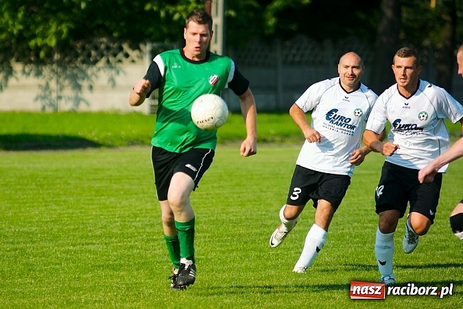 Zdjęcie w galerii na portalu naszraciborz.pl: Zespół Tworkowa pewnie wygrał grupę. Zagra w finale z obrońcą tytułu wiadomości z regionu