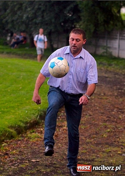 Zdjęcie w galerii na portalu naszraciborz.pl: Zespół Tworkowa pewnie wygrał grupę. Zagra w finale z obrońcą tytułu wiadomości z regionu