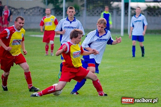 Zdjęcie w galerii na portalu naszraciborz.pl: Zespół Tworkowa pewnie wygrał grupę. Zagra w finale z obrońcą tytułu wiadomości z regionu